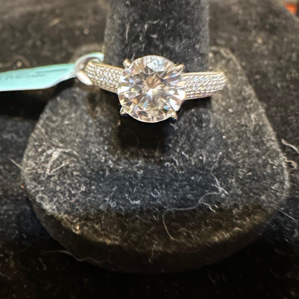 Moissanite Engagement Ring 4.25 CTW Solitaire Accents Size 9.5 - Picture 7 of 7